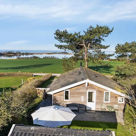 Cosy With Sea View